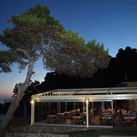 Corfu Menigos Lejlighedshotel Glifada
