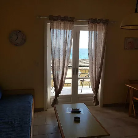 Corfu Menigos Lejlighedshotel Glifada