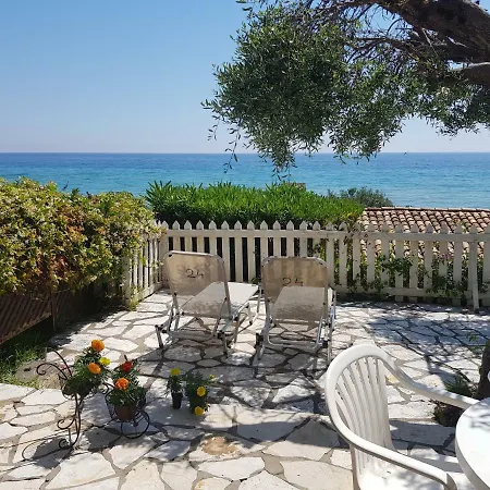 Corfu Menigos Lejlighedshotel